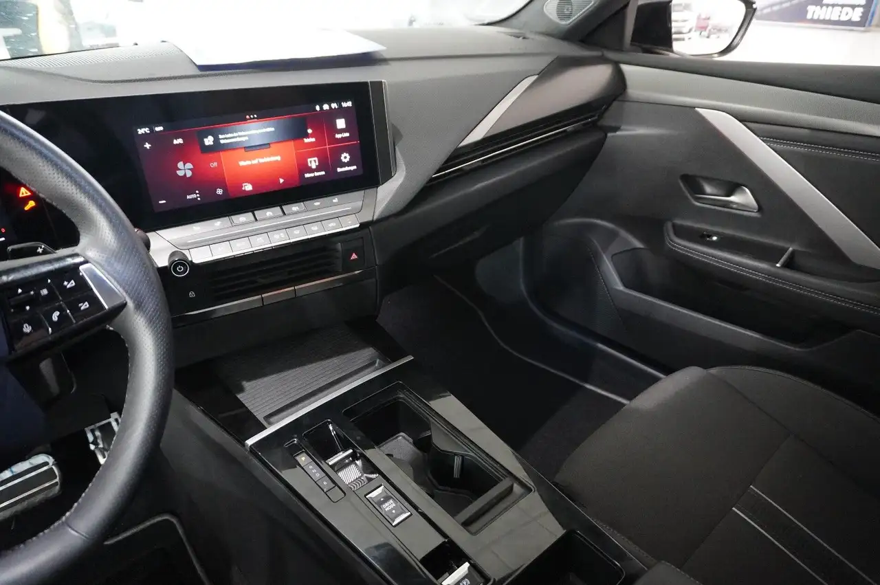 Opel Astra L Lim. 1.6 HYBRID GS SPORT NAVI/360°/SPORT — معرض صور السيارة 30