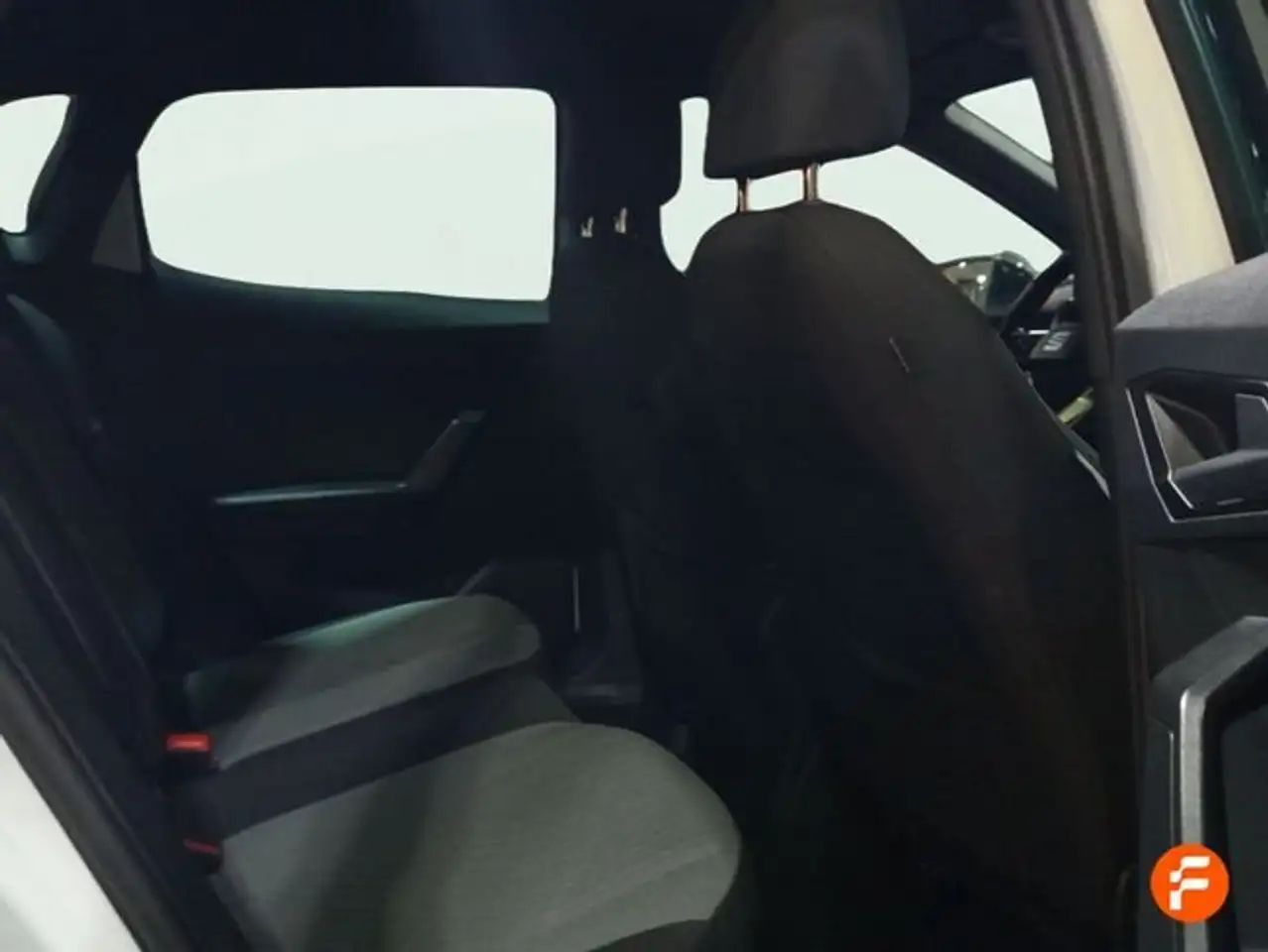 SEAT Ibiza 1.0 TSI S&S Special Edition 115 — معرض صور السيارة 11