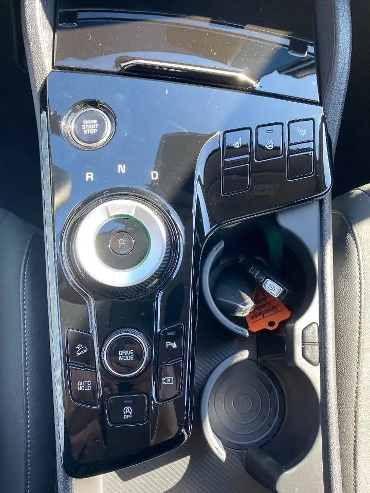 Kia Sportage 1.6T 48V 2WD DCT SPI — Galería del vehículo 7