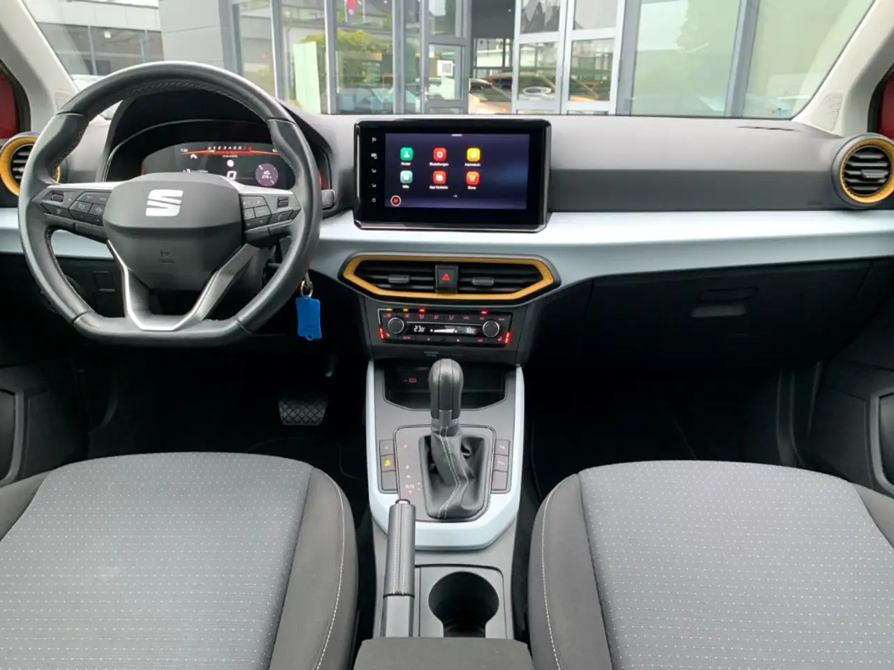 SEAT Arona Edition 1.0 TSI DSG Style AHK+SHZ+NAVI+LED — Vehicle gallery 14