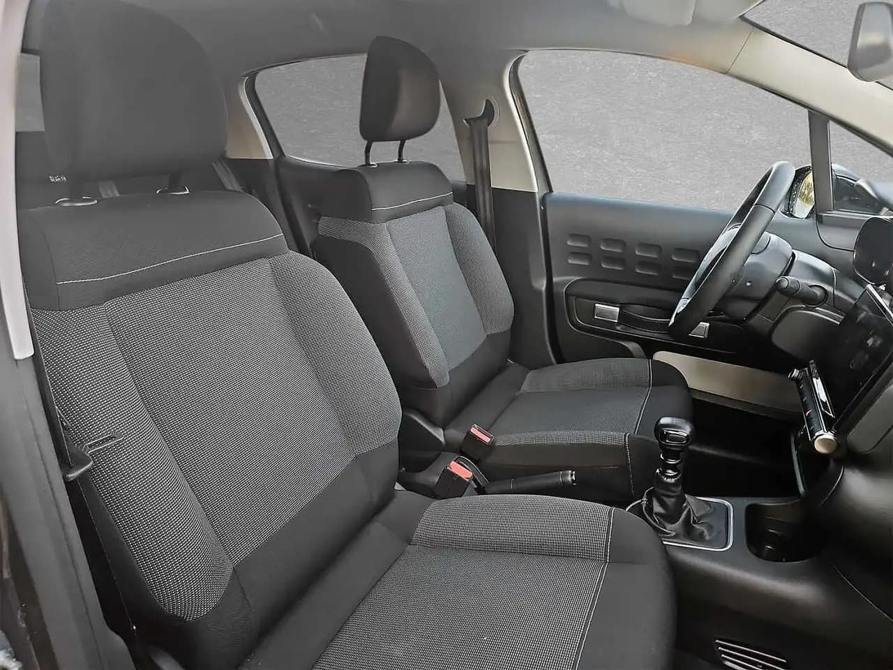 Citroen C3 Pure Tech 110 MAX — معرض صور السيارة 5