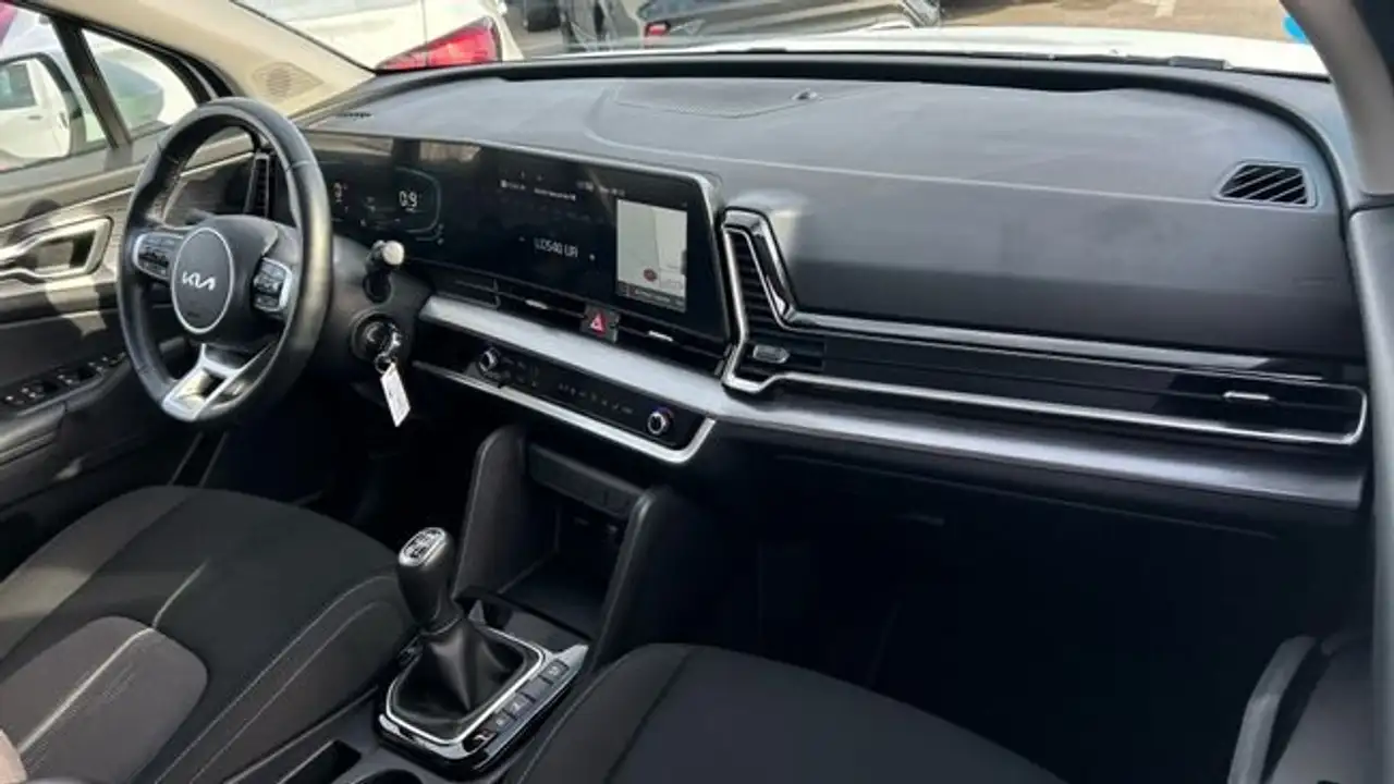 Kia Sportage 1.6 T-GDi MHEV Drive 150 — Vehicle gallery 11