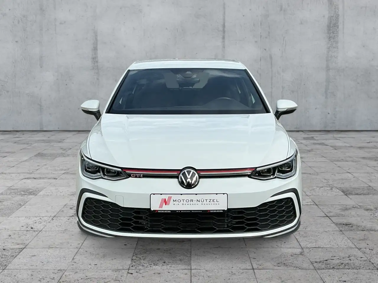Volkswagen Golf GTI Golf VIII GTI DSG LEDplus+NAVI+AHK+ACC+SHZ+DAB — معرض صور السيارة 3