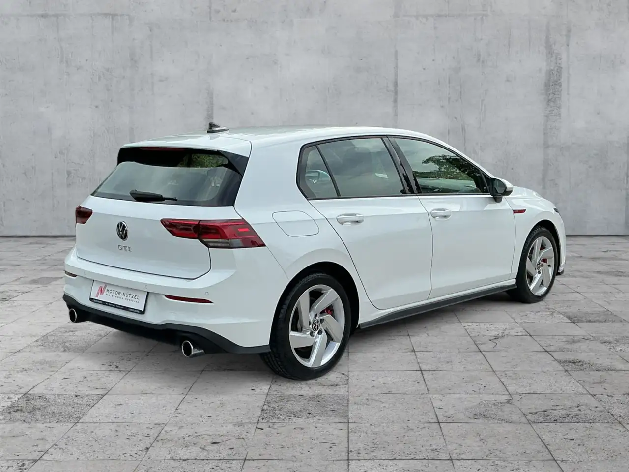 Volkswagen Golf GTI Golf VIII GTI DSG LEDplus+NAVI+AHK+ACC+SHZ+DAB — معرض صور السيارة 6