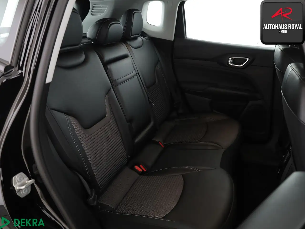 Jeep Compass 1.5 GSE e-Hybrid ALTITUDE 360°,ACC,1.HD — Galerie du véhicule 13
