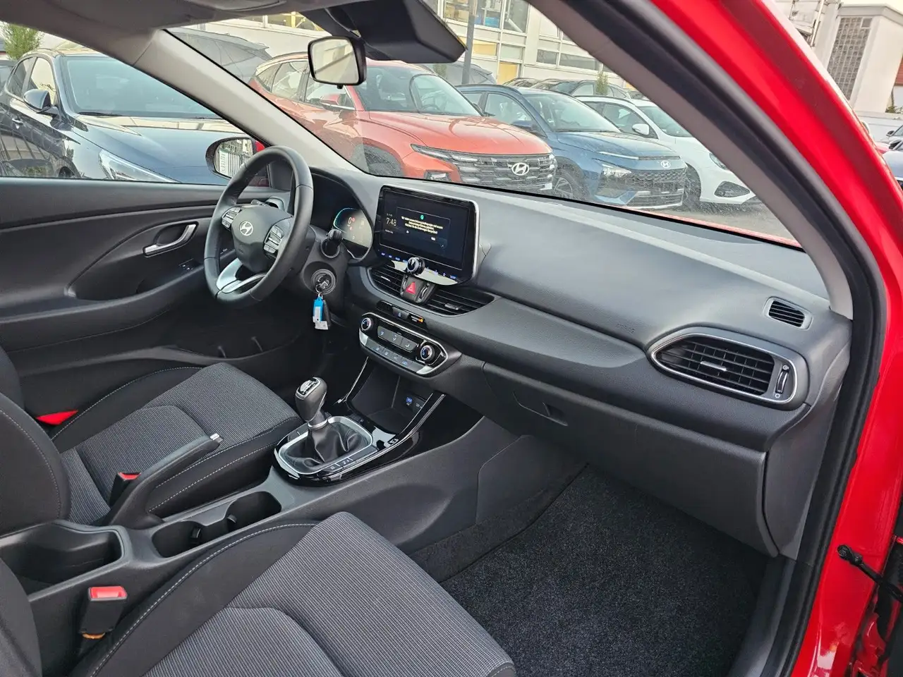 Hyundai i30 1.0 T-GDI Family — Vehicle gallery 7