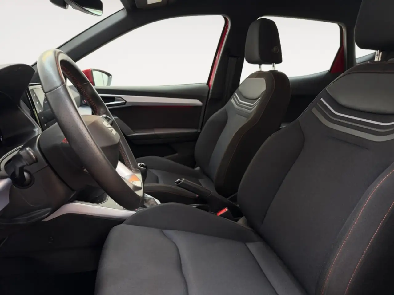 SEAT Arona FR ALLWETTER NAV LED DIG-DISPLAY TEMPOMAT APPLE/AN — معرض صور السيارة 9