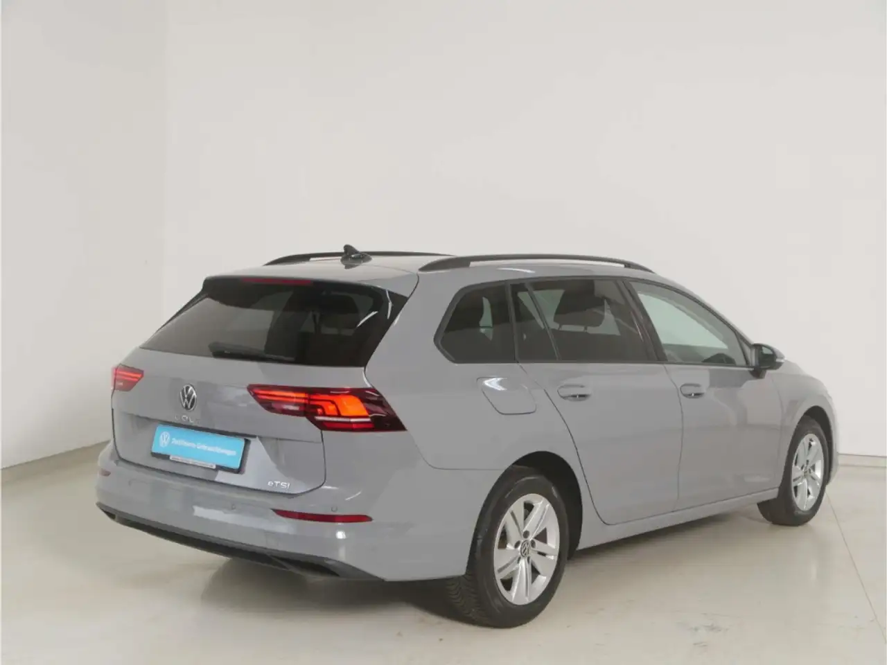 Volkswagen Golf Variant 1.5 eTSI DSG App-Connect/SH/Climatr. — Vehicle gallery 9