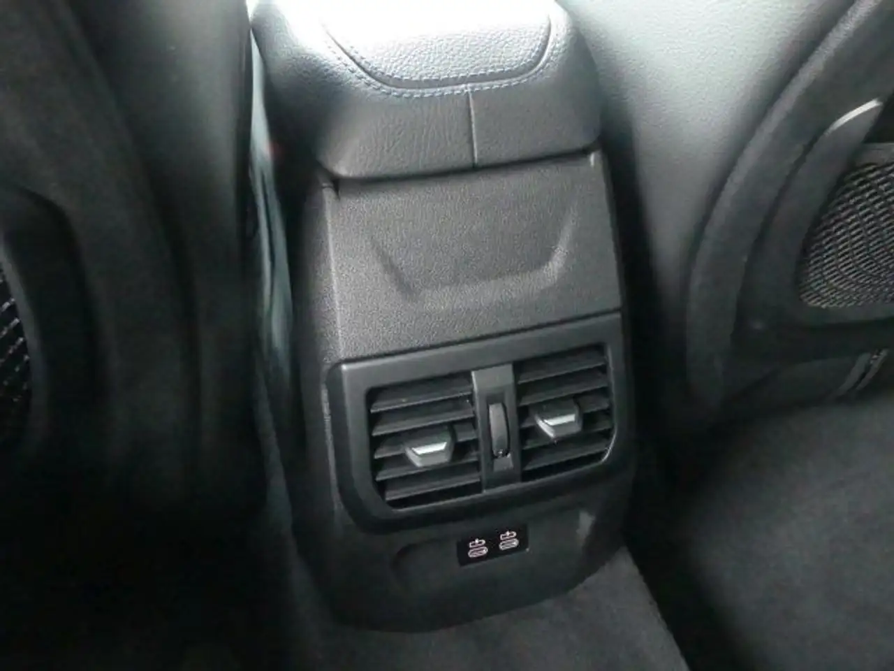 BMW 218 i M Sportpak Pano°ACC°Harm.Kard. — Galerie du véhicule 12