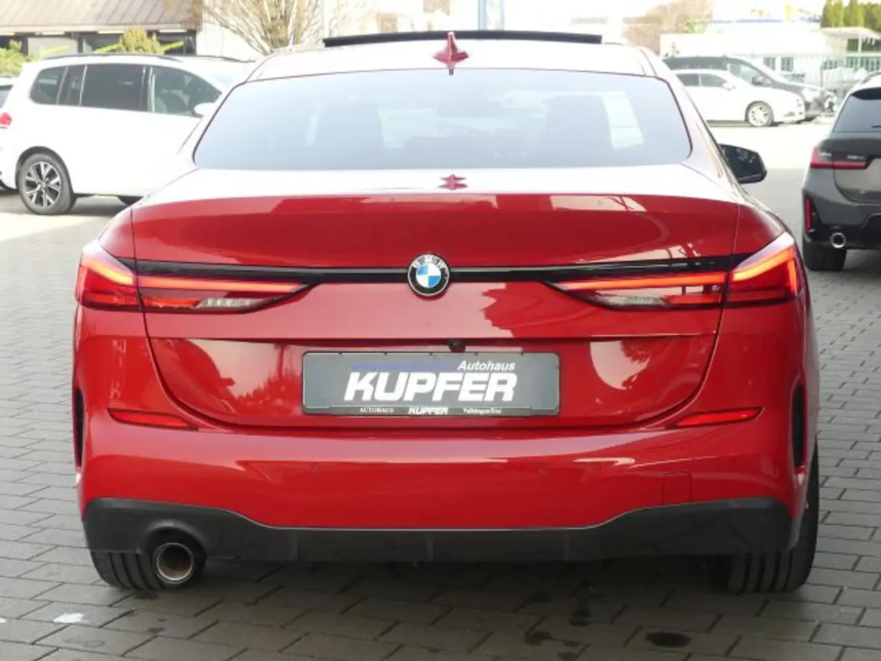 BMW 218 i M Sportpak Pano°ACC°Harm.Kard. — Galerie du véhicule 4