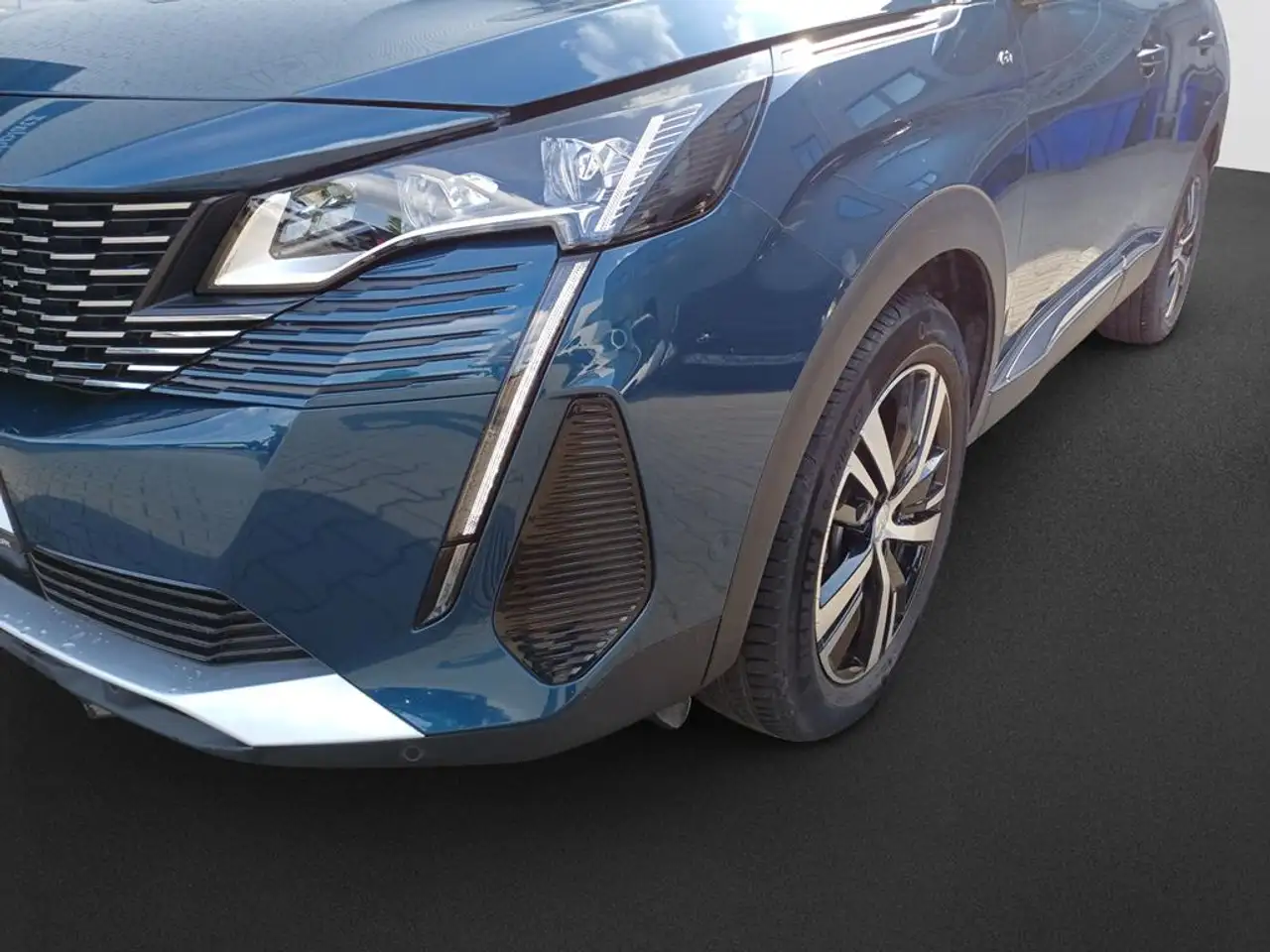 Peugeot 3008 Hybrid GT 136 PANO NAVI SHZ PDC — Galería del vehículo 9