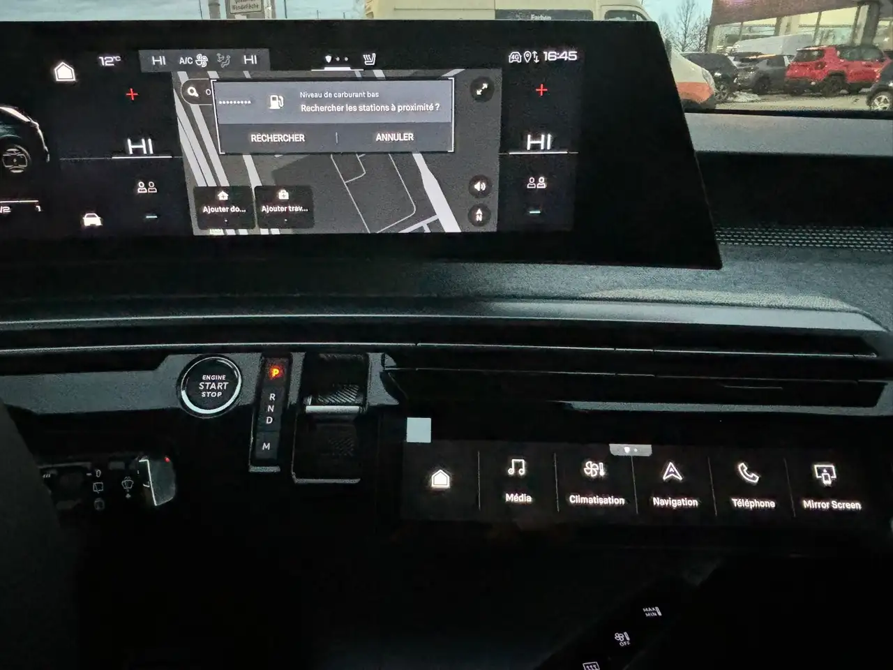 Peugeot 5008 1.2 Hybrid 136 GT *Mega Ausstattung* — Vehicle gallery 15