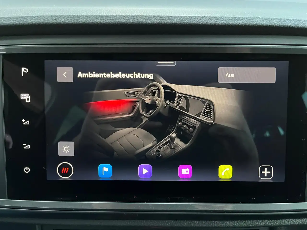 CUPRA Ateca 1.5 TSI DSG LED NAVI KAMERA ELKT. KLAPPE — معرض صور السيارة 16