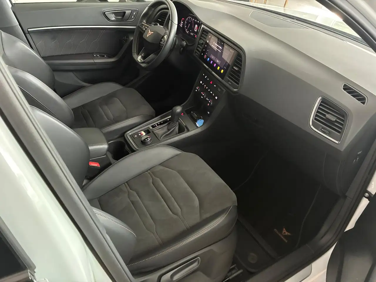 CUPRA Ateca 1.5 TSI DSG LED NAVI KAMERA ELKT. KLAPPE — معرض صور السيارة 27
