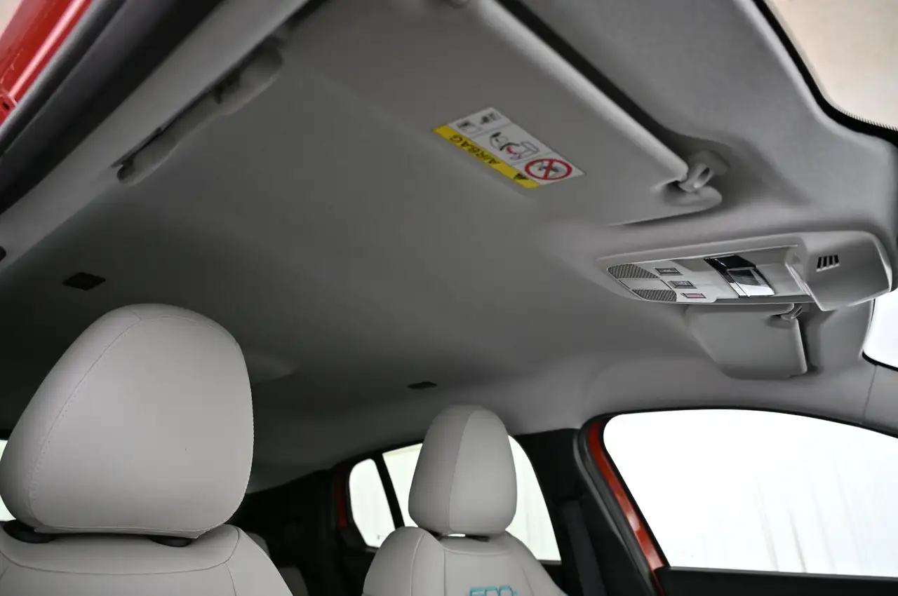 Fiat 600 1.2 Hybrid 136 DCT6 La Prima LED/NAVI/SHZ/18 — Galería del vehículo 31