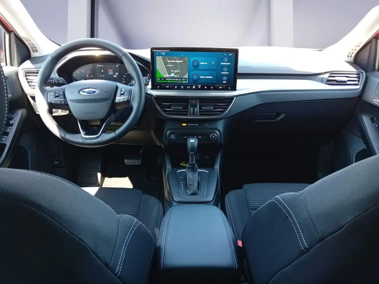 Ford Focus Turnier 1.0 EcoBoost Hybrid Aut. TITANIUM — معرض صور السيارة 10