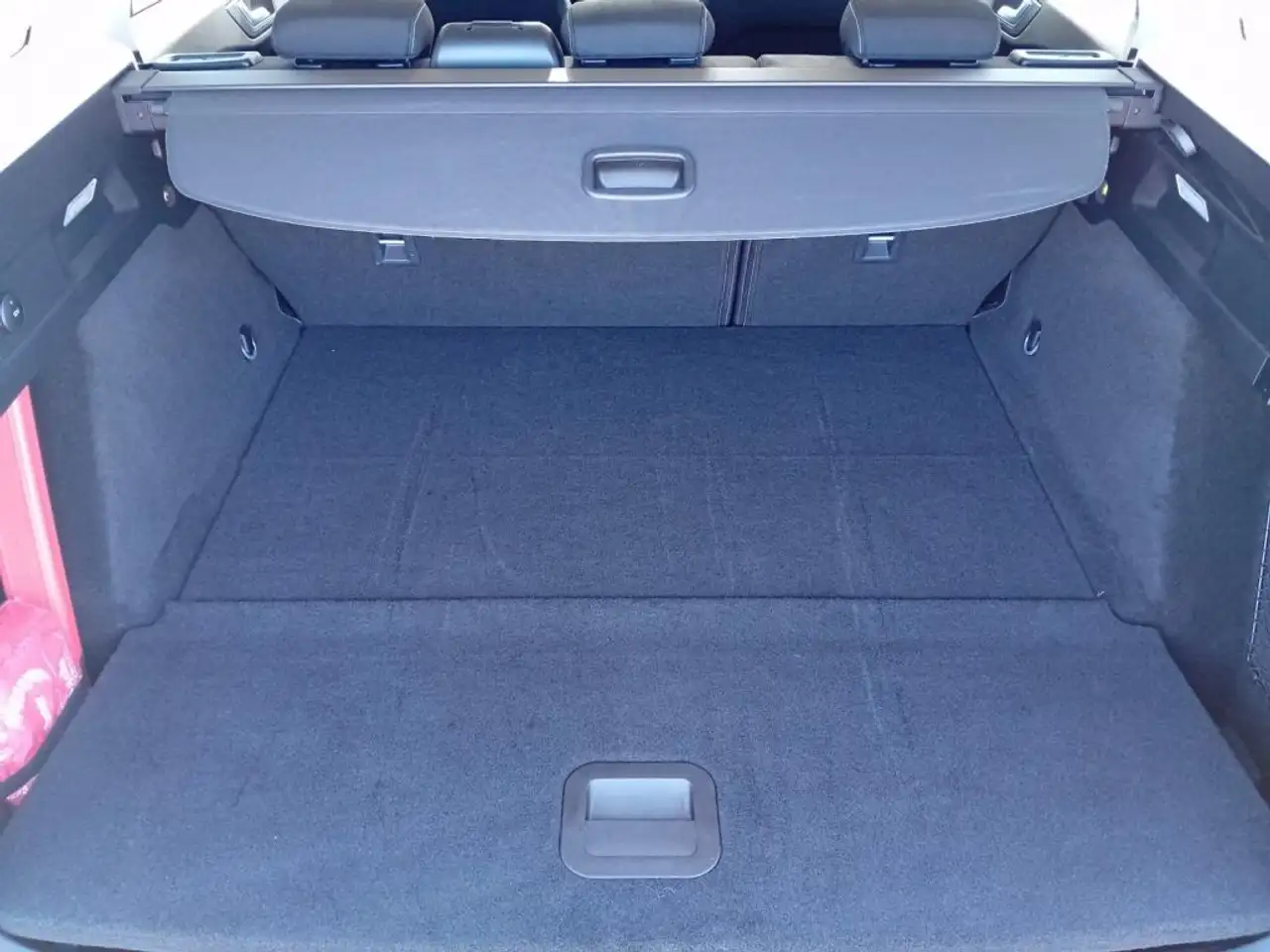 Ford Focus Turnier 1.0 EcoBoost Hybrid Aut. TITANIUM — معرض صور السيارة 7