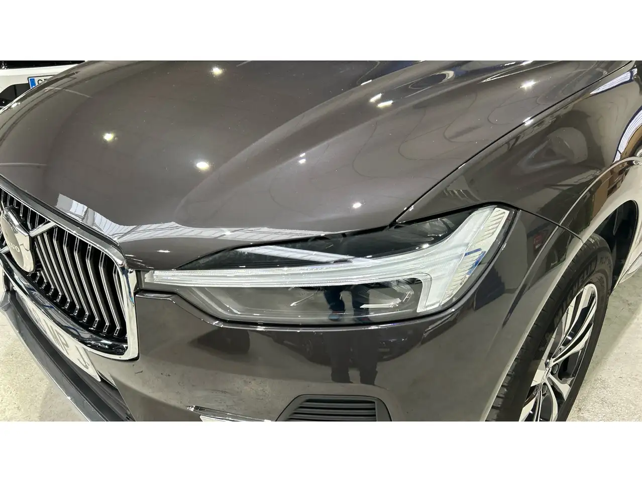 Volvo XC60 T6 Recharge Core — معرض صور السيارة 31