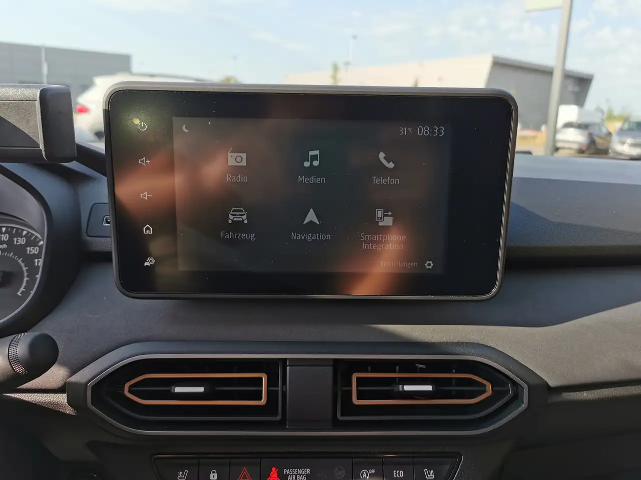 Dacia Jogger TCe 110 Extreme+ 7 Sitzer (Navi*Sitzheizung*LED*Rückfahrkamera*Treuegarantie) — معرض صور السيارة 18