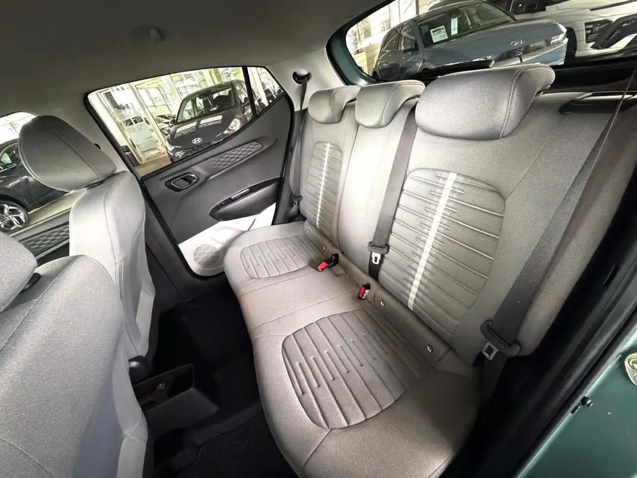 Hyundai i10 1.2 Prime Facelift Fernlichtass. Kam. KlimaA — معرض صور السيارة 11