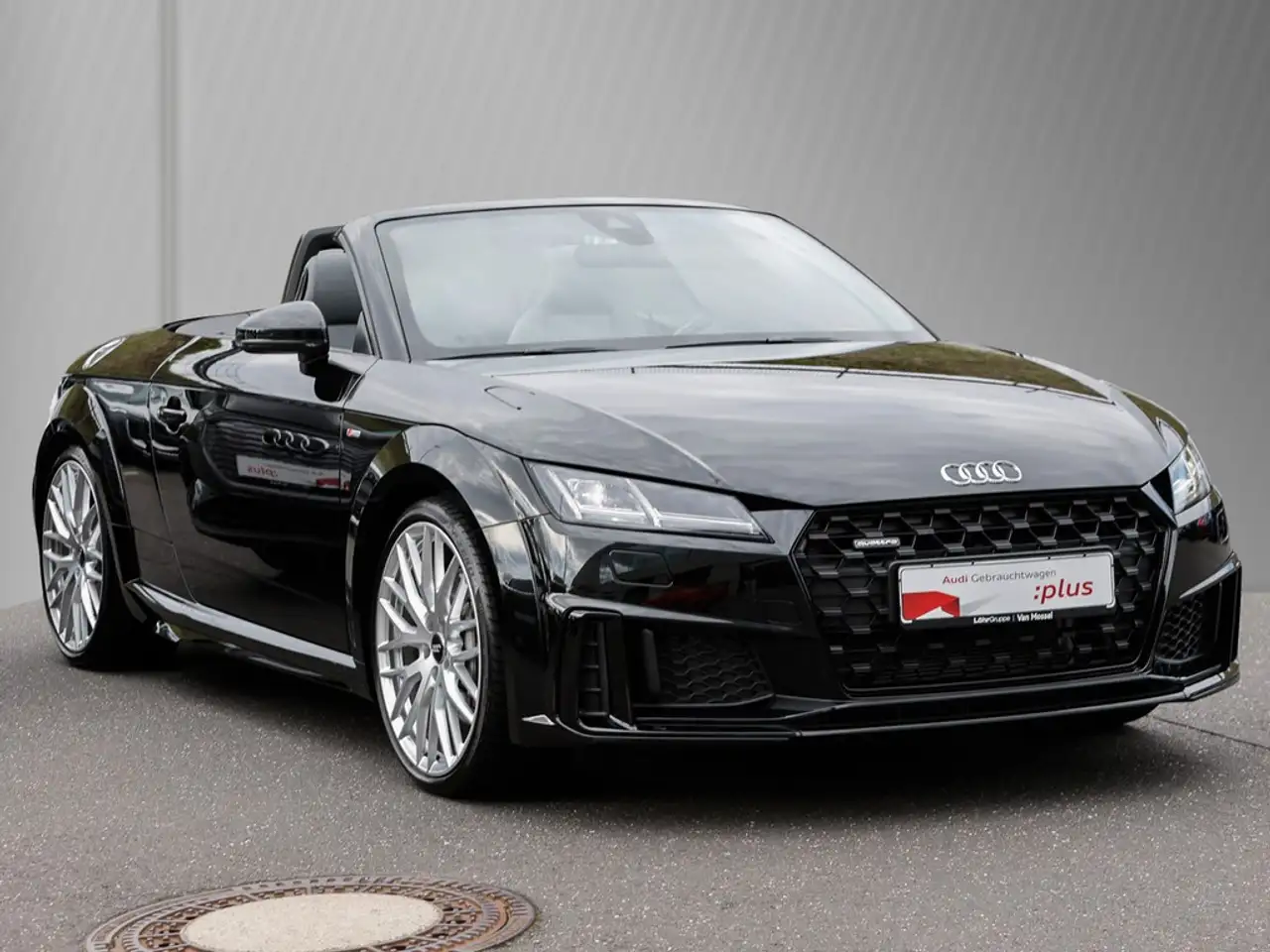 Audi TT Roadster 45 TFSI quattro S line sport + Navi — معرض صور السيارة 4