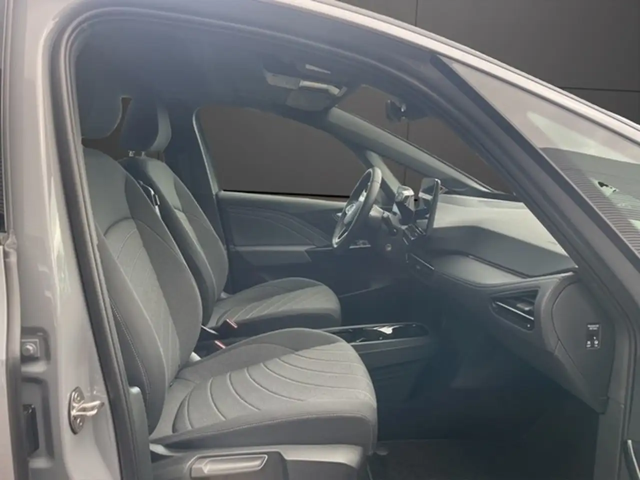 Volkswagen ID.3 Pro 150 kW *SOH94,1%+LED+SHA+PDC+ — معرض صور السيارة 14