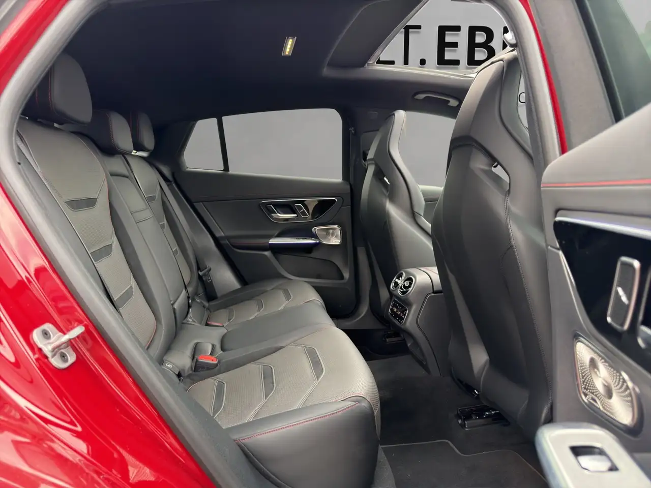 Mercedes-Benz GLC 63 AMG SE Coupé Perf.Sitze DISTRO Premi+ Sitzklima — معرض صور السيارة 9