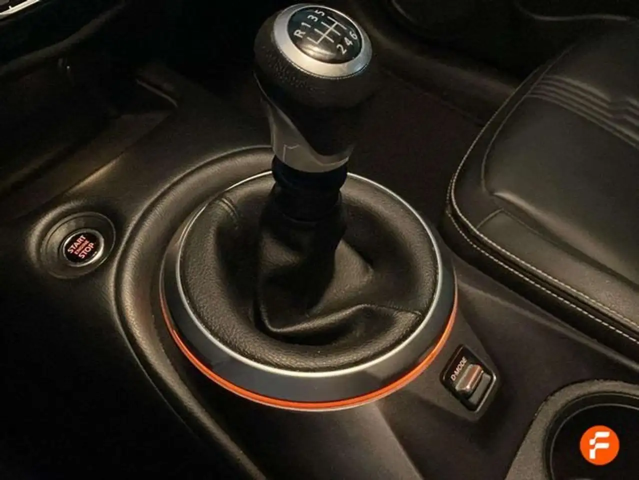 Nissan Juke DIG-T 84 kW (114 CV) 6M/T Tekna — Galerie du véhicule 17