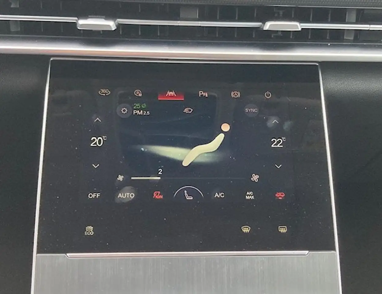 BAIC Beijing X75 1,5 GDI / Automatik / LED / Panorama / Parkassist. — Galería del vehículo 23