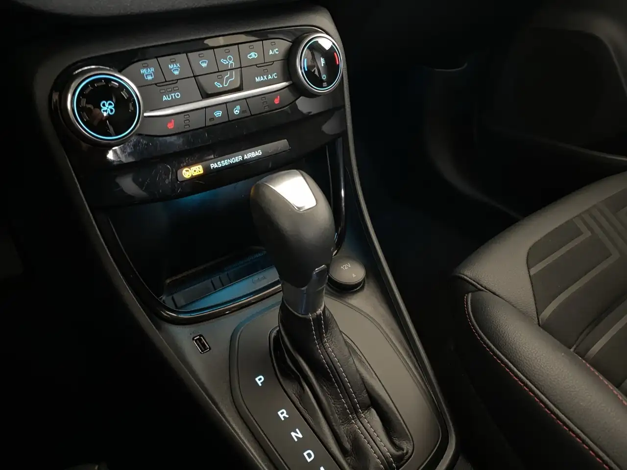 Ford Puma 1.0EB ST-Line X AHK/NAVI/PANO/LED/B&O/RFK — Vehicle gallery 33