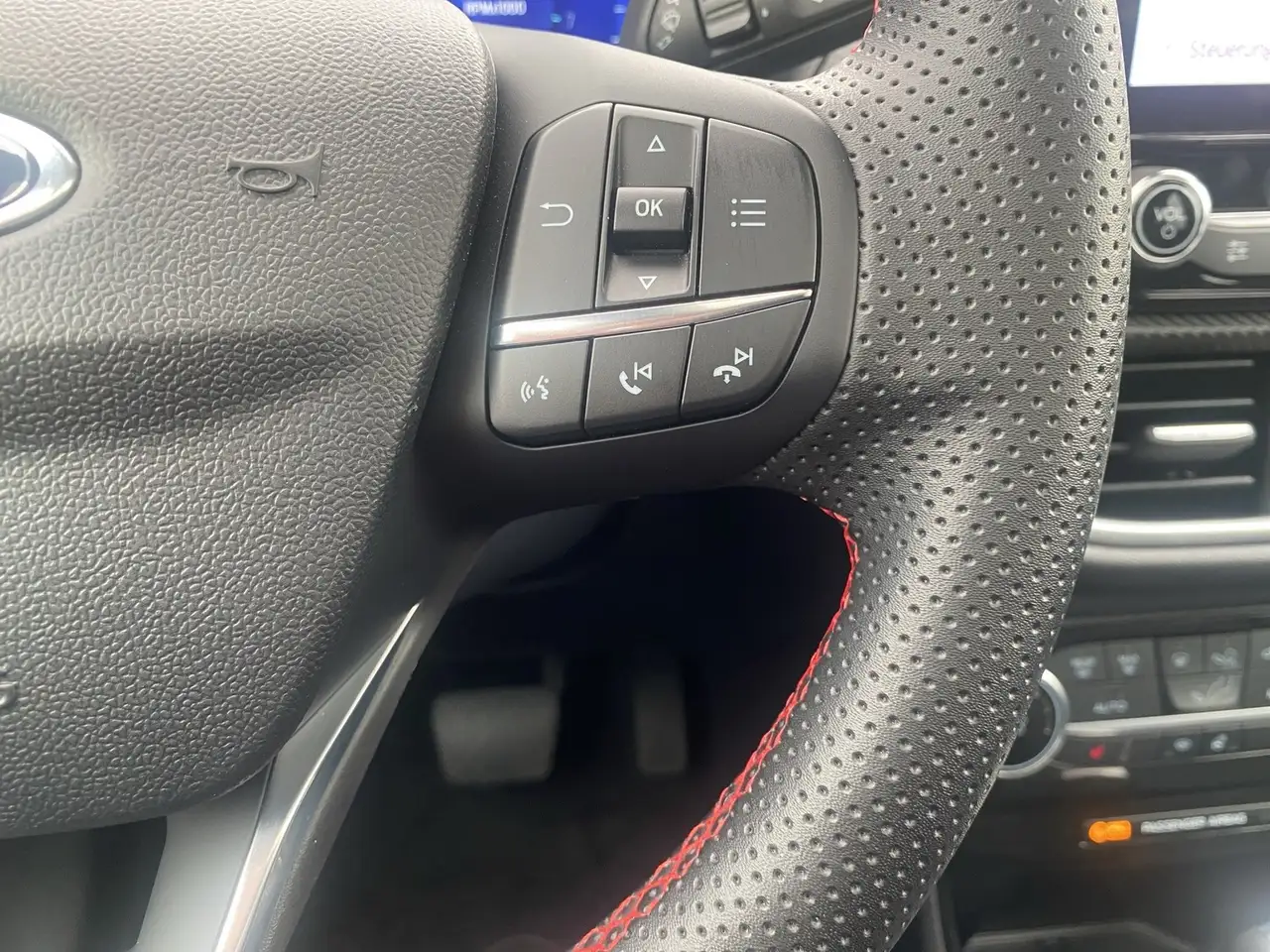 Ford Puma 1.0EB ST-Line X AHK/NAVI/PANO/LED/B&O/RFK — Vehicle gallery 19