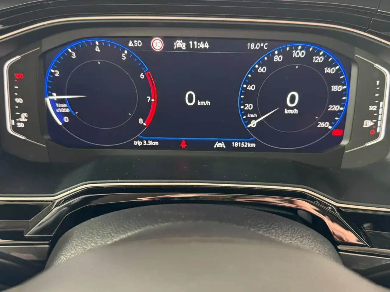 Volkswagen Polo 1.0 TSI 95 PS Style GJR+SHZ+NAVI — معرض صور السيارة 26