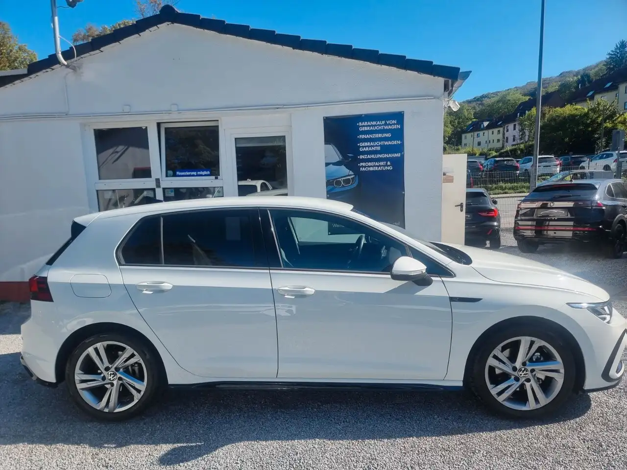 Volkswagen Golf 1.5 eTSI 2x R-Line/ DSG/ LED/ VIRTUAL/*NAVI — معرض صور السيارة 5
