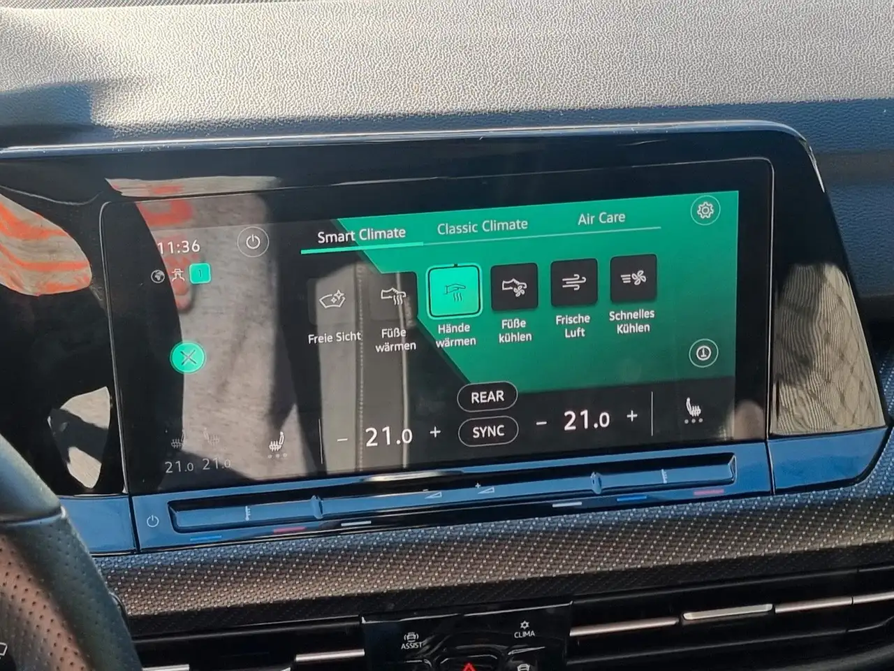 Volkswagen Golf 1.5 eTSI 2x R-Line/ DSG/ LED/ VIRTUAL/*NAVI — معرض صور السيارة 20