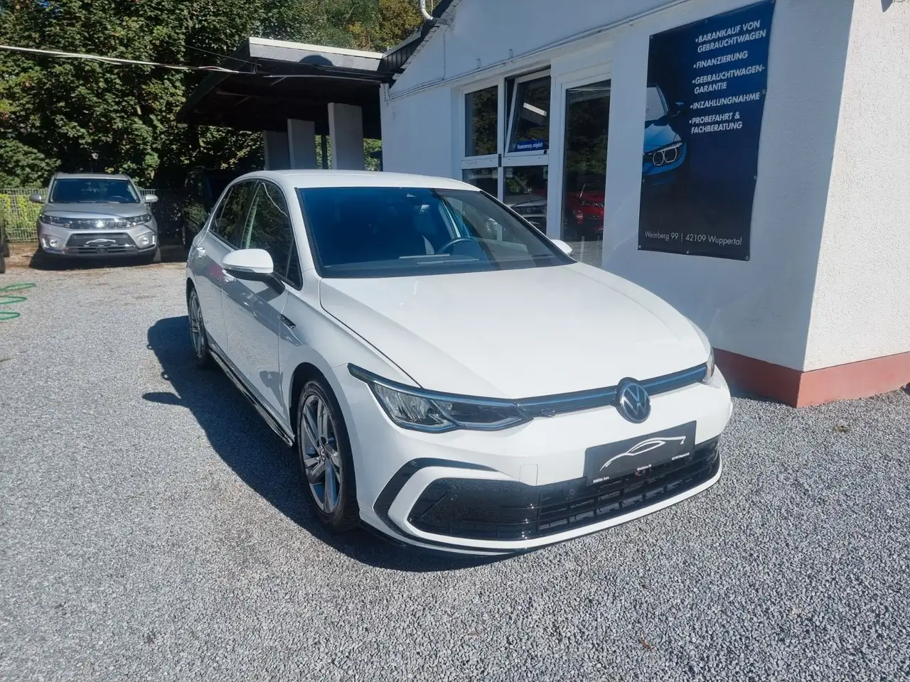 Volkswagen Golf 1.5 eTSI 2x R-Line/ DSG/ LED/ VIRTUAL/*NAVI — معرض صور السيارة 4