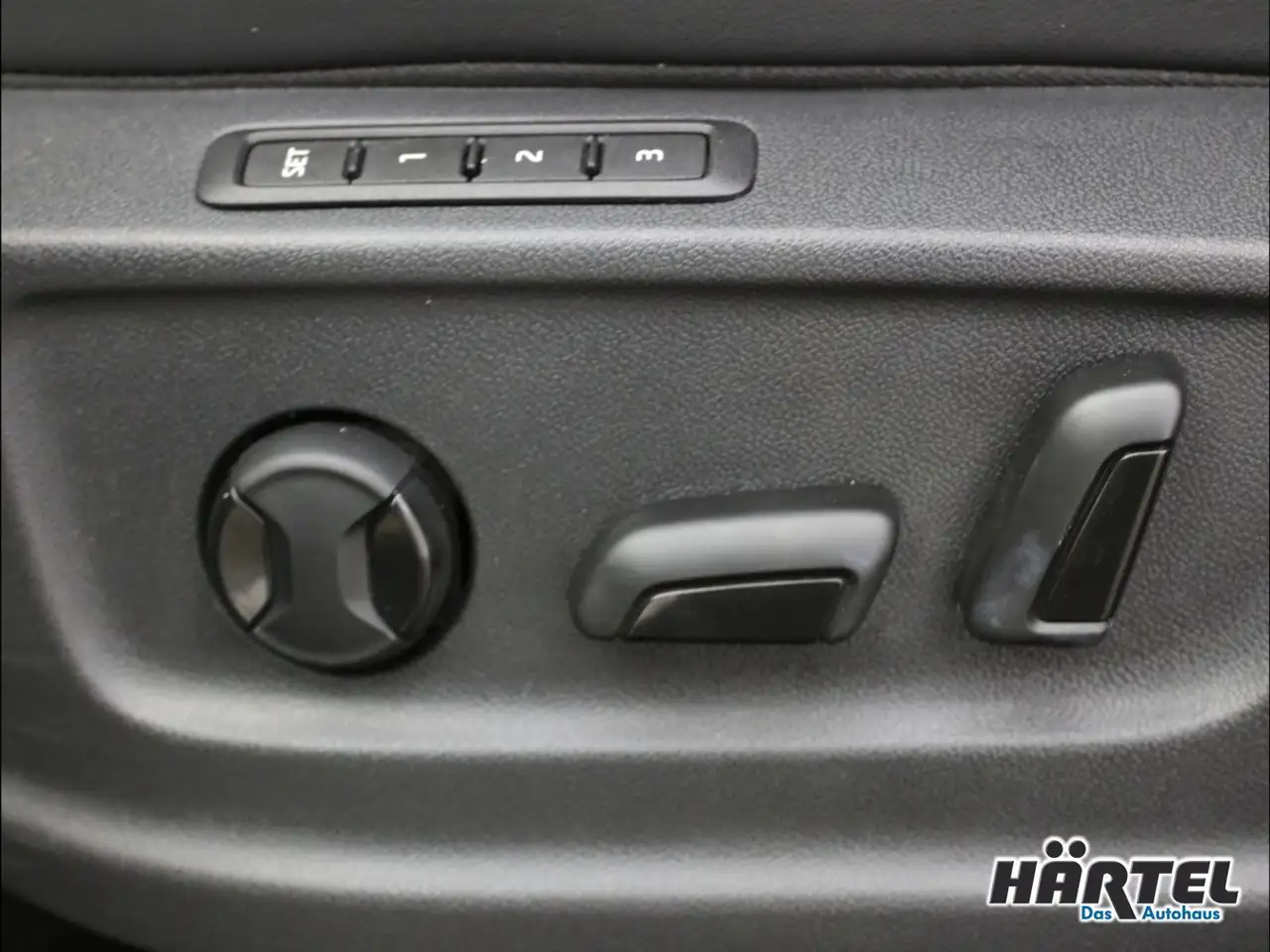 Skoda Kodiaq RS 4X4 2.0 TSI DSG (+ACC-RADAR) Bluetooth — Vehicle gallery 16