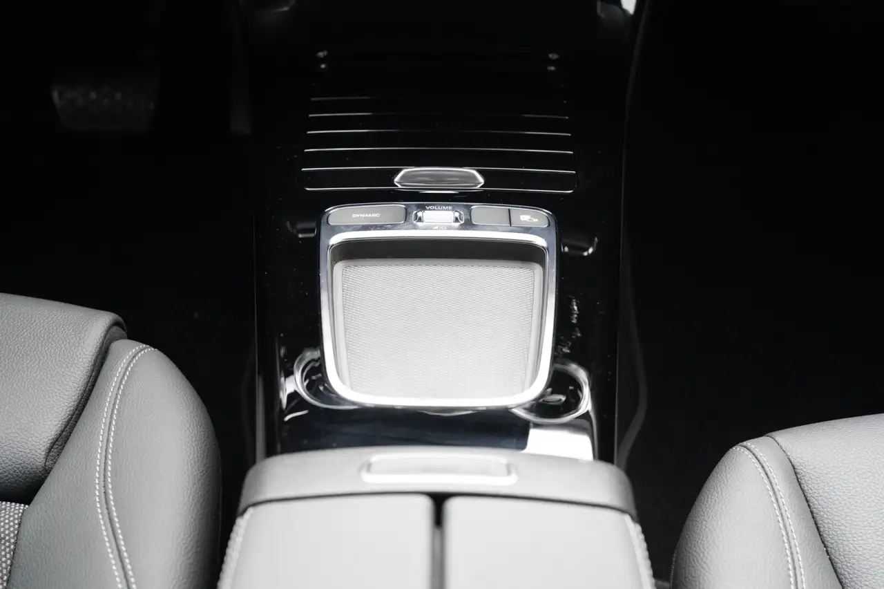 Mercedes-Benz A 250 A 250 e Kompaktlimousine Progressive Park-Paket Keyless — Vehicle gallery 19