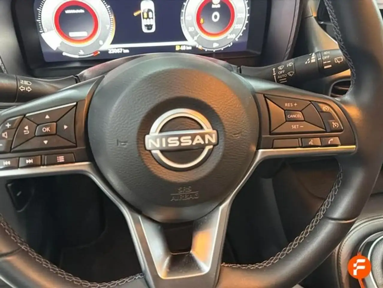 Nissan Juke DIG-T 84 kW (114 CV) 6M/T N-Connecta — Vehicle gallery 18