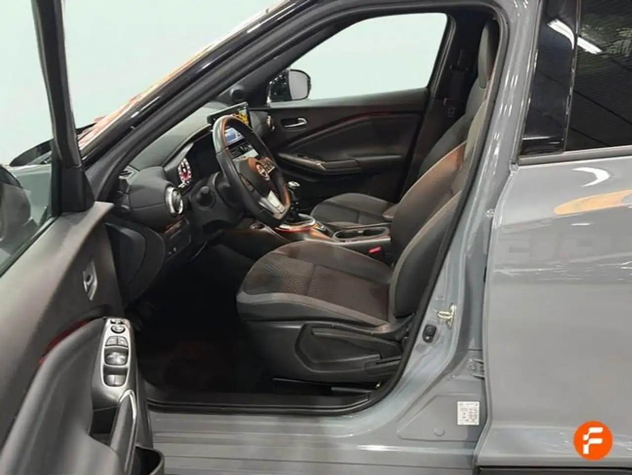 Nissan Juke DIG-T 84 kW (114 CV) 6M/T N-Connecta — Vehicle gallery 11