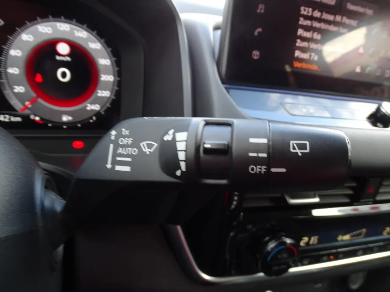 Nissan Qashqai N-Connecta 1.3 Dig-T LED ACC Navi Pano — معرض صور السيارة 22