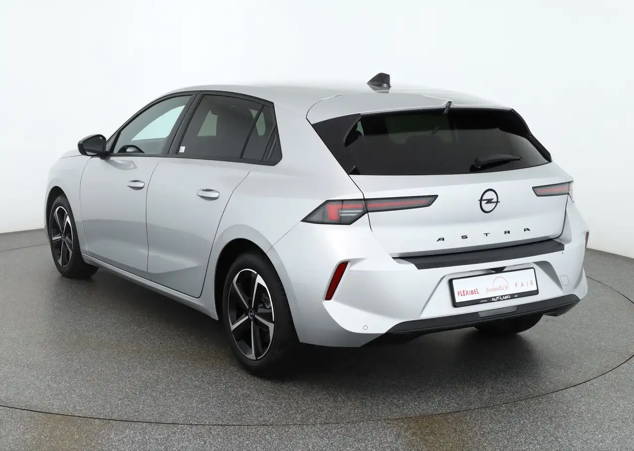Opel Astra L 1.2 Turbo Aut. GS Line LED Navi ACC 360° D — معرض صور السيارة 3