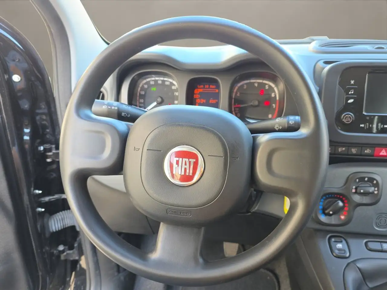 Fiat Panda Cross 1.0 Hybrid 51kw (70CV) — Vehicle gallery 22