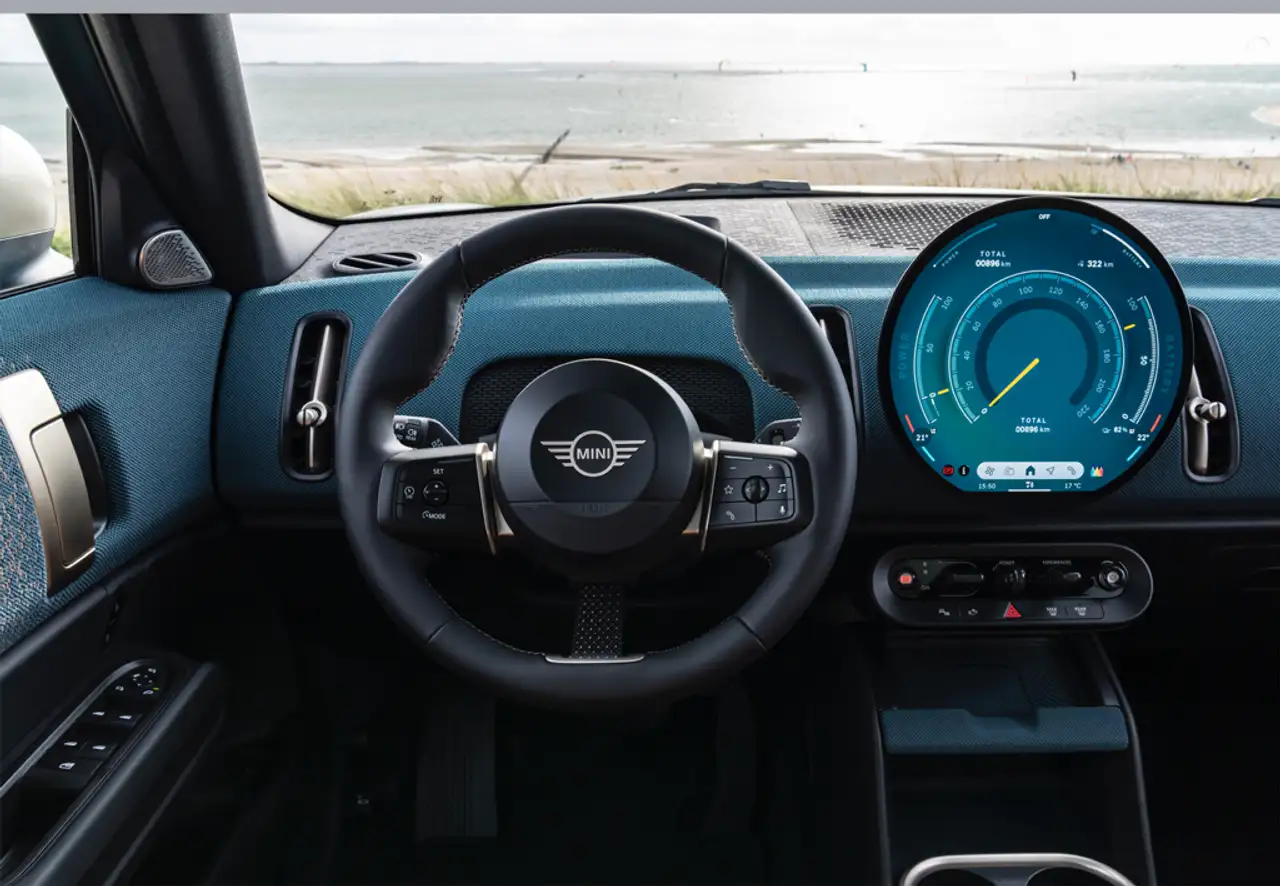 MINI One D Countryman Essential — Galería del vehículo 21