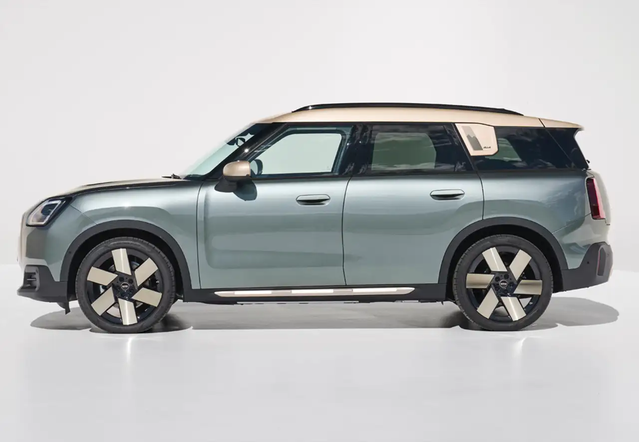 MINI One D Countryman Essential — Galería del vehículo 14