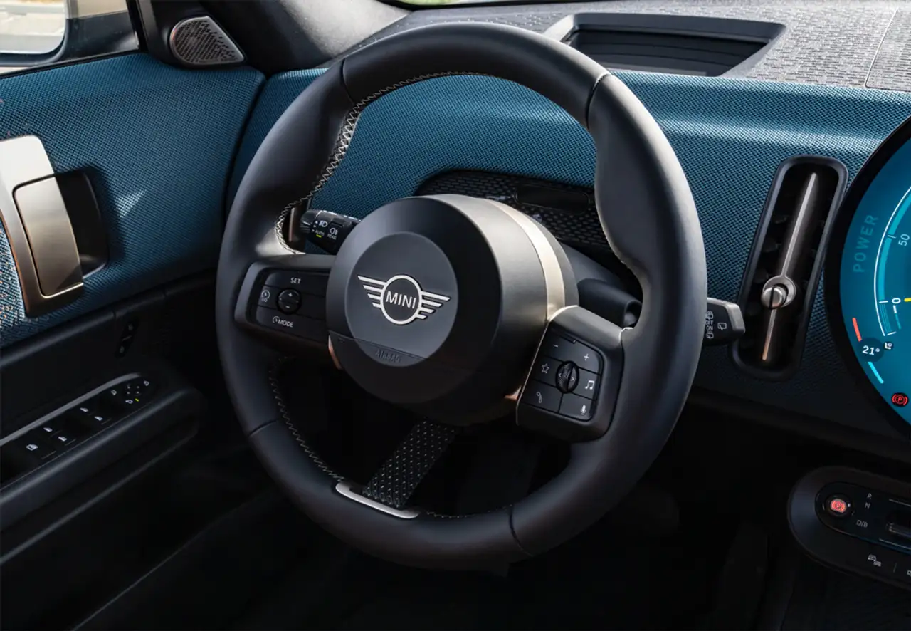 MINI One D Countryman Essential — Galería del vehículo 20
