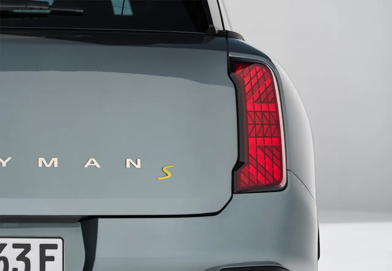 MINI One D Countryman Essential — Galería del vehículo 13