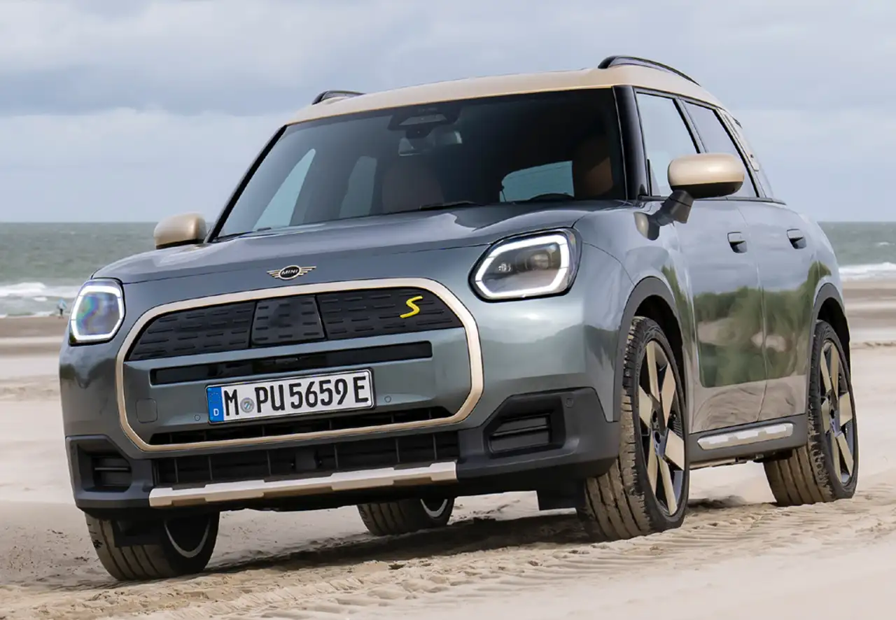 MINI One D Countryman Essential — Galería del vehículo 7