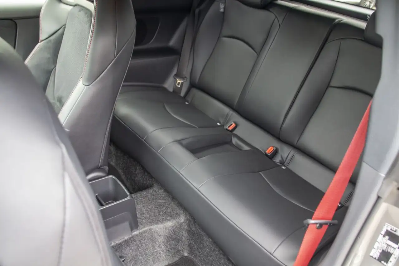 Toyota Yaris GR Automatik*Alufelgen geschmiedet — Galerie du véhicule 3