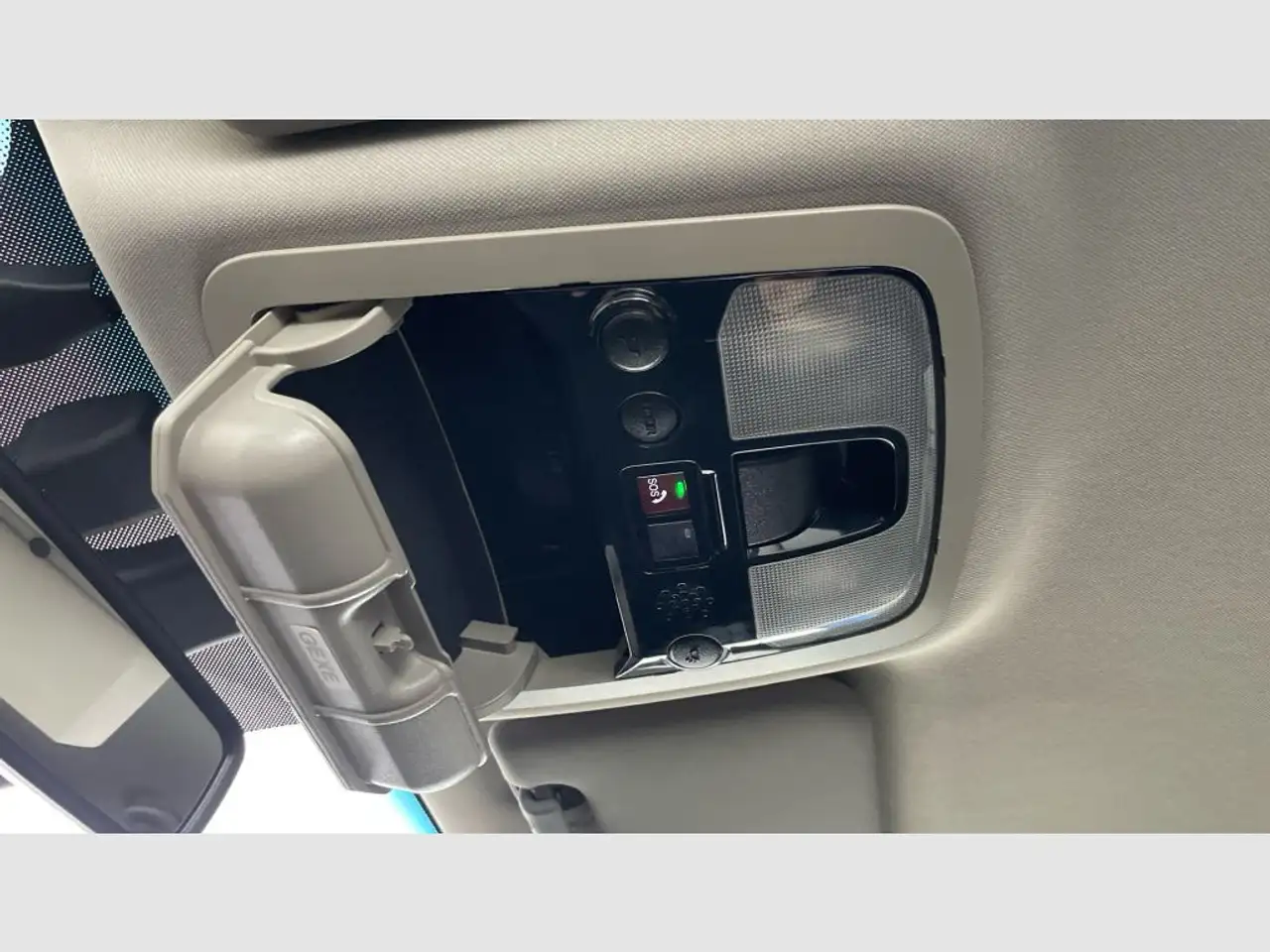 SsangYong Korando G15 Urban Plus 4x2 L.P. — Vehicle gallery 25