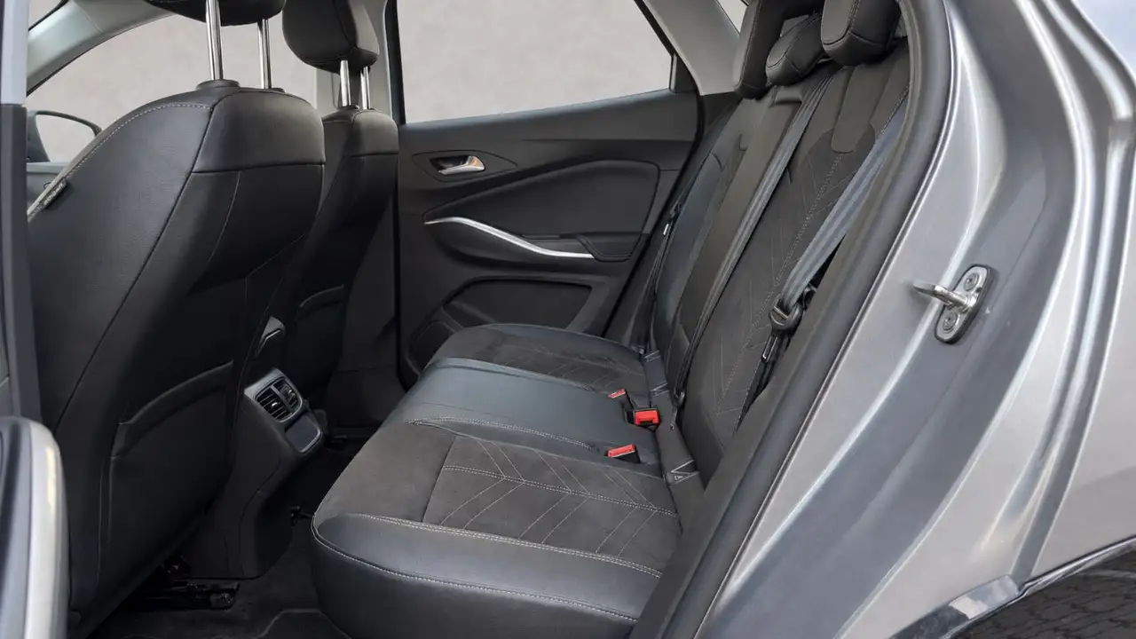 Opel Grandland 1.2 GS Line *bequemer Einstieg* — معرض صور السيارة 13